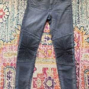 MM Vintage by Miss Me Moto Jeans Gray Starburst Embroidered Knee Size 29